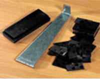 Installing-floating-lamiante-flooring-kit-BLOG